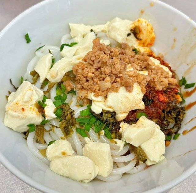 【開屏早知道】23家合格<strong></p>
<p>游泳池</strong>！昆明公示8月游泳池水質(zhì)檢測情況:游泳池